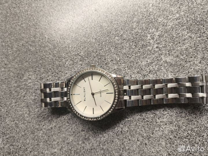 Часы наручные женские Sunlight