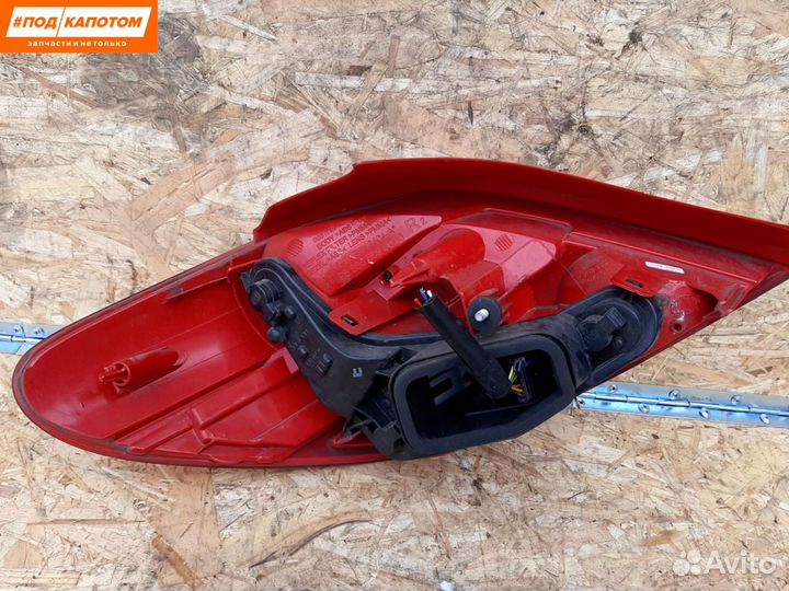 Фонарь задний правый Peugeot 207 рест. 2011