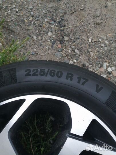 Continental ContiPremiumContact 5 225/60 R17