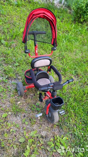 Трехколесный велосипед с ручкой