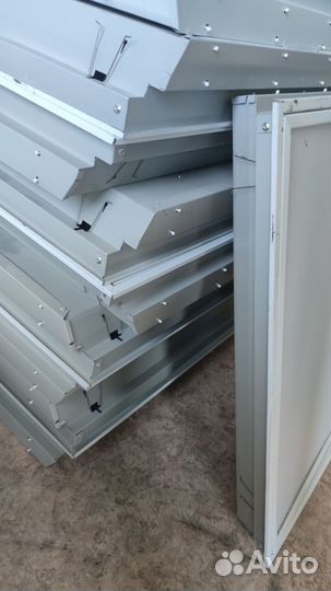 Светильник потолочный люминесцентный