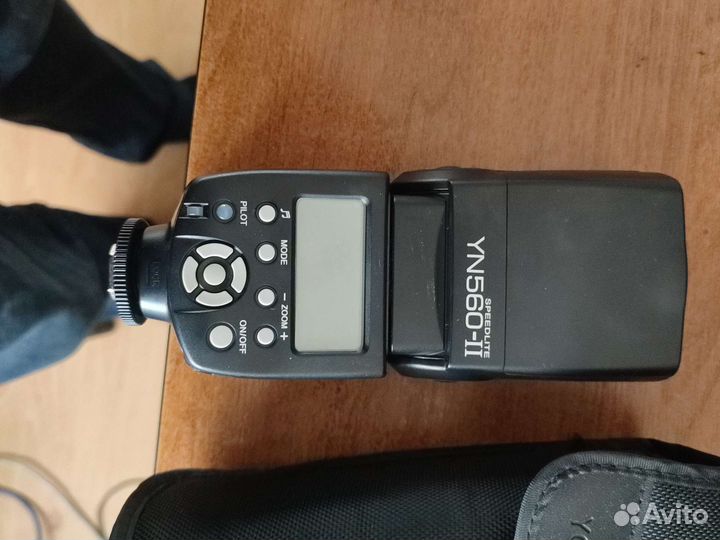 Вспышка камеры Yongnuo YN560 II