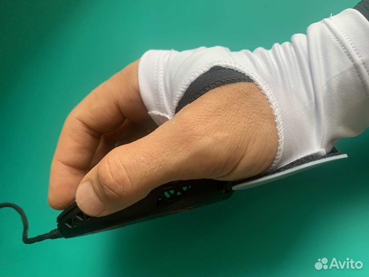 CisA gaming glove (игровая перчатка для коврика)