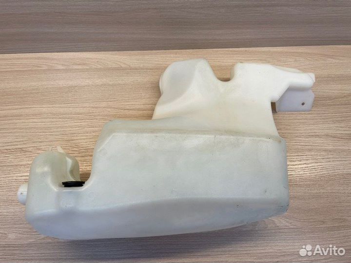 Бачок омывателя LADA X-Ray