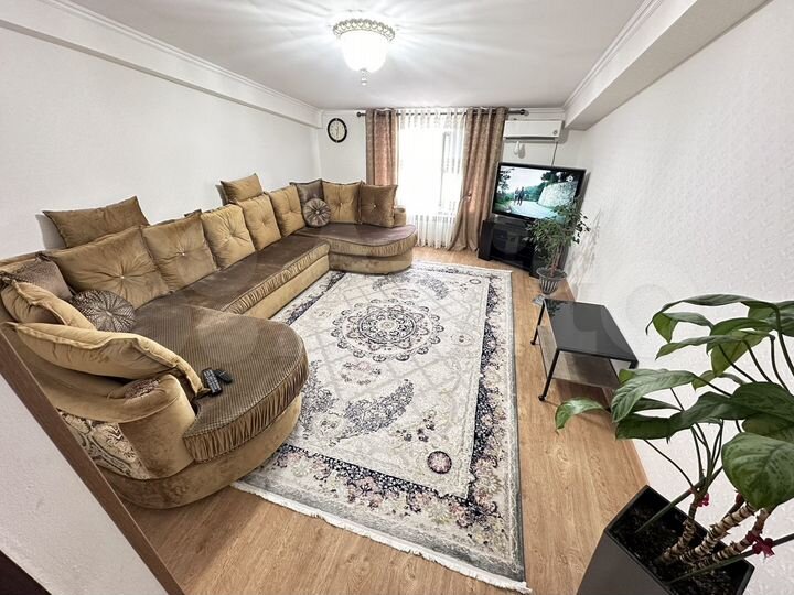 3-к. квартира, 91 м², 5/5 эт.