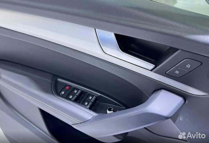 Audi Q5L 2.0 AMT, 2020, 70 000 км