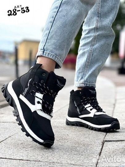 Кроссовки зима новые