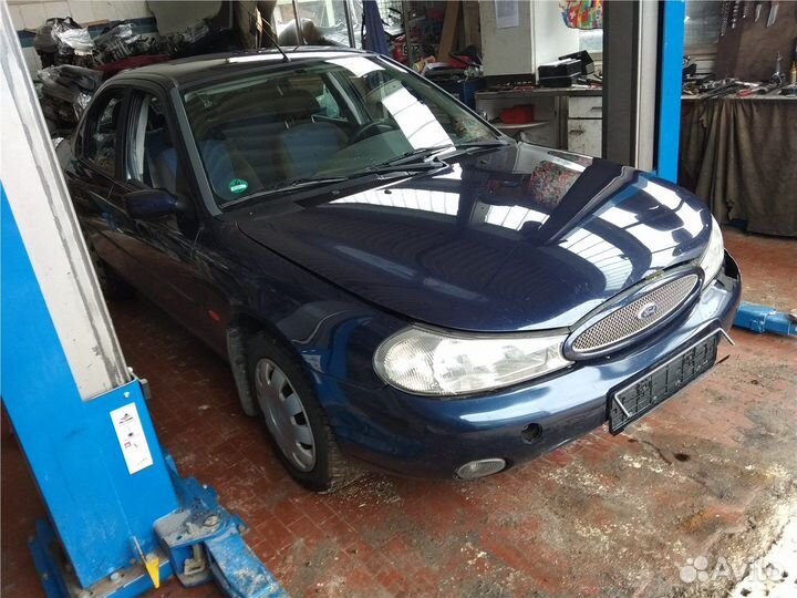 Разбор на запчасти Ford Mondeo 2 1996-2000