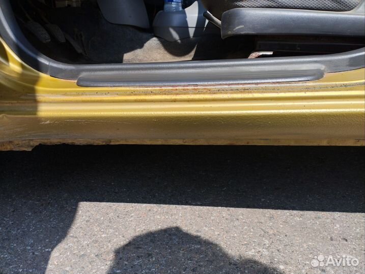 Toyota Yaris 1.3 МТ, 2000, 259 000 км