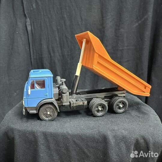 Модель моделька камаз 5511 1:43 арек самосвал