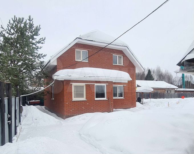 Коттедж 102 м² на участке 15 сот.