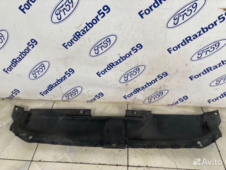 Кожух замка капота Audi A4 B8 2010