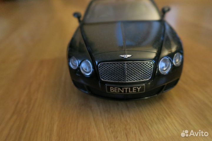 Minichamps 1:18 Bentley Continental GT