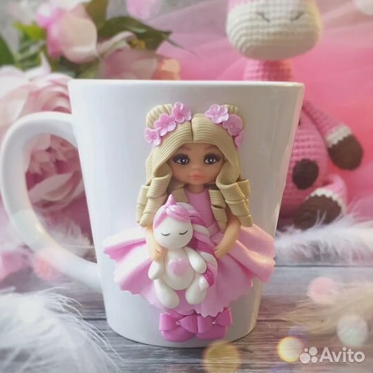 Кружки с куколками из полимерной глины