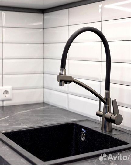 Кухонный гарнитур в стиле минимализм