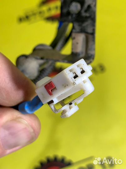 Датчик ABS задний левый Kia Rio 3 QB G4FC 2015