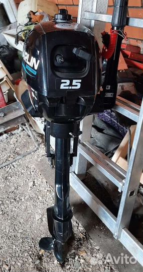 Двигатель на лодку