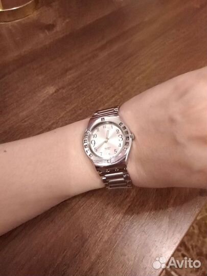 Часы swatch женские