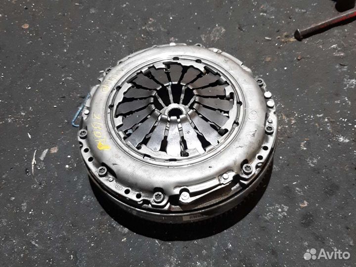 Маховик демпферный Опель 1.3 DTH Астра Н Корса