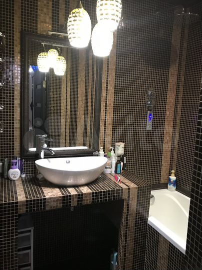 2-к. квартира, 60,9 м², 1/5 эт.