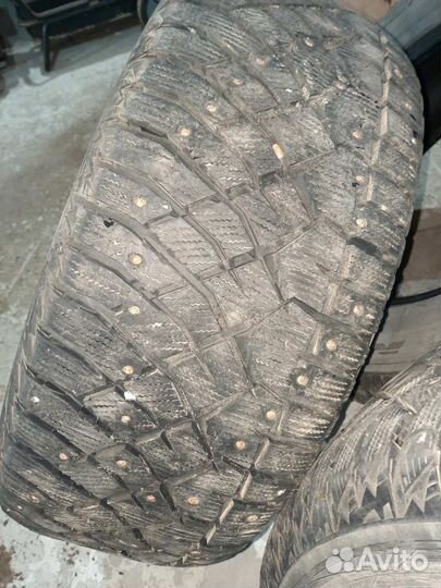 Nitto Therma Spike 285/60 R18 120T