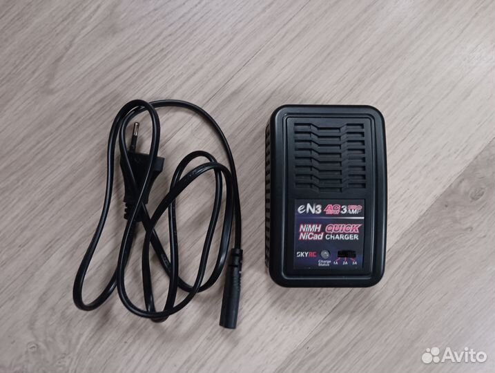 Зарядное устройство SkyRC, аккумуляторы Ni-Mh 7,2V