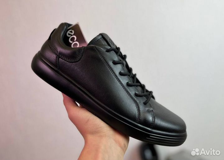 Кроссовки Ecco надежные