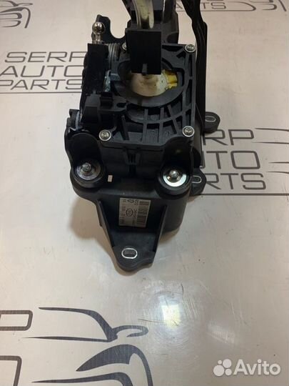 Кулиса переключения передач Ford Focus 3 CB8 1.6L