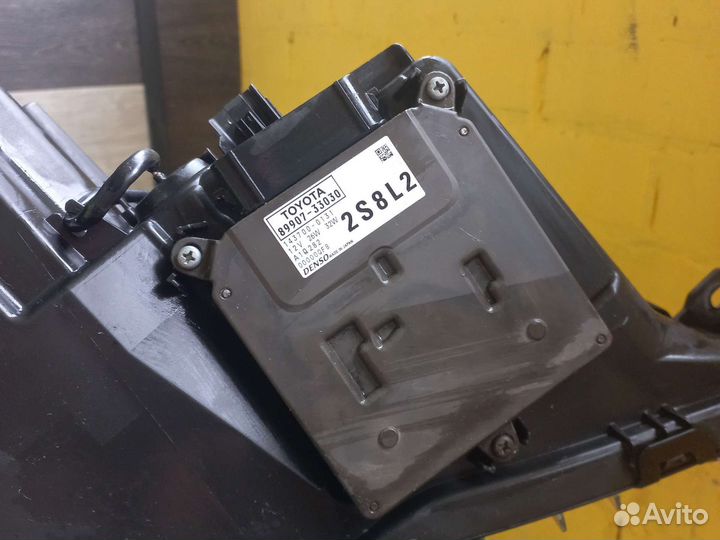 Фара toyota camry 70