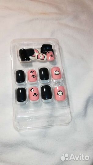 Накладные ногти с клеем