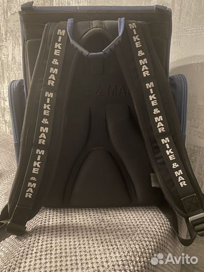 Школьный рюкзак