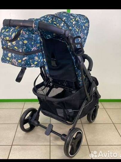 Прогулочная коляска новая