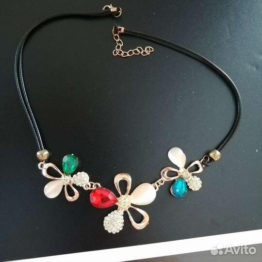 Колье ожерелье