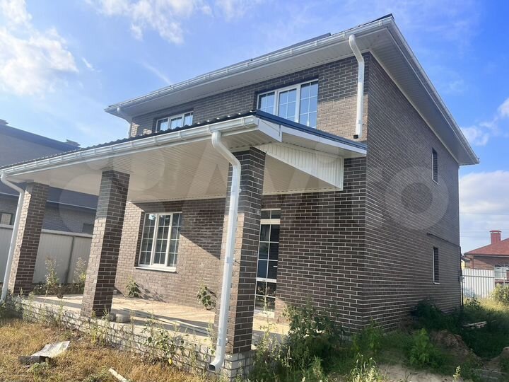 Коттедж 146 м² на участке 5 сот.