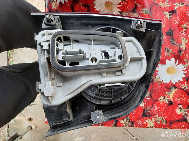 Задние фонари на volkswagen polo хэтчбек