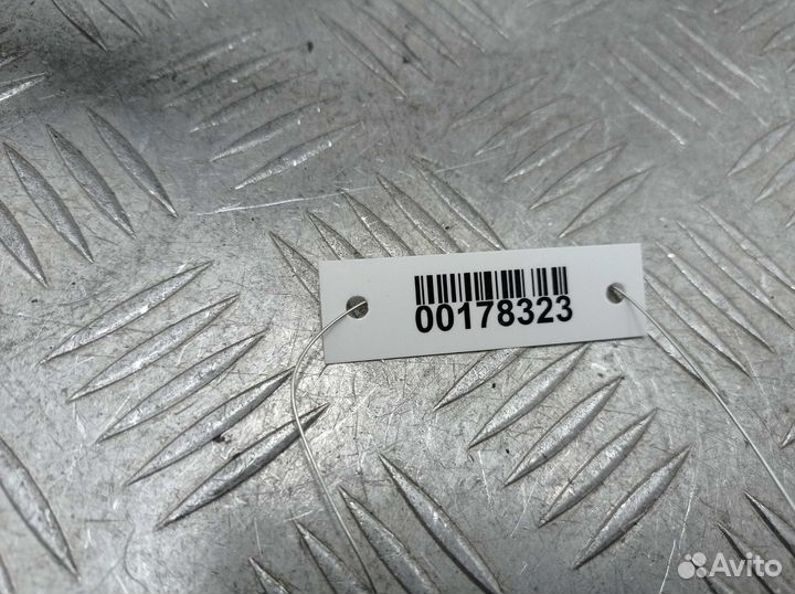 Замок двери задней правой Infiniti Q50 V37