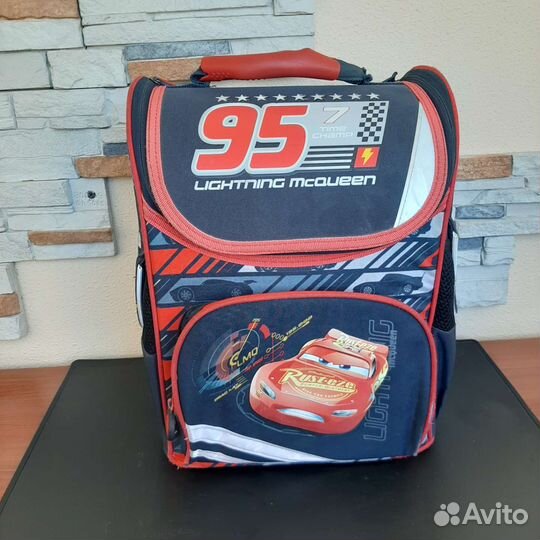 Рюкзак для школьника ортопедический