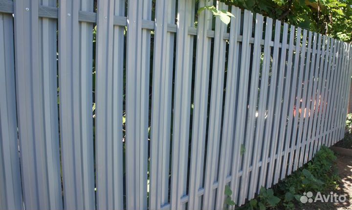 Забор металлический цена за метр быстро