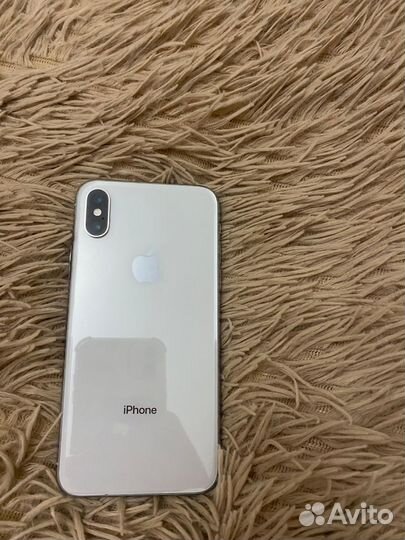 Телефон iPhone