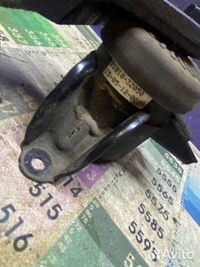 Опора двигателя правая на hyundai i40