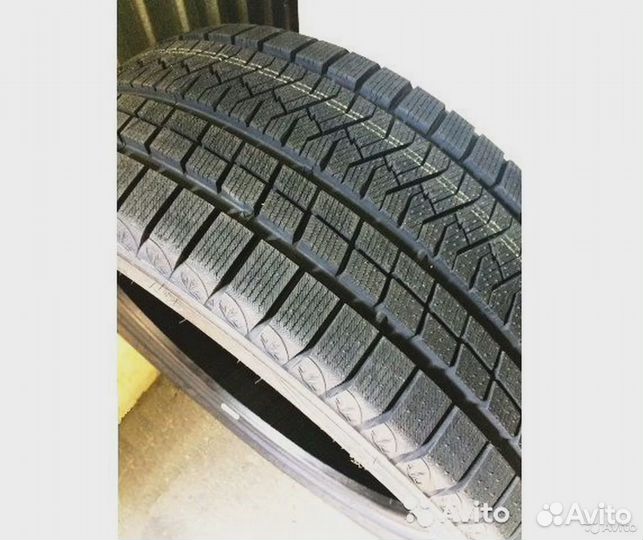 Triangle Trin PL02 245/45 R18 101V