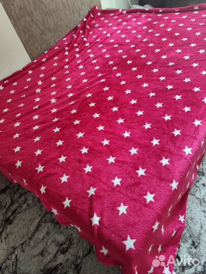 Пледы, одеяла, комплекты, новые