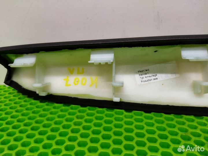 Подлокотник двери передний левый Volkswagen