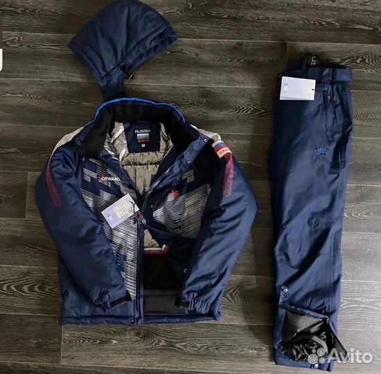 Горнолыжный костюм