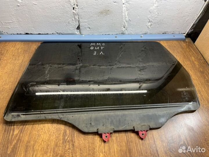 Стекло двери заднее левое Mitsubishi Outlander