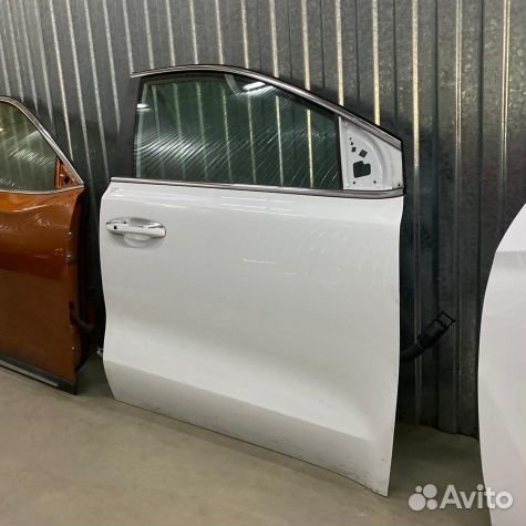 Дверь передняя правая Киа Спортейдж 4