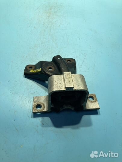 Подушка двигателя правая для Renault Logan 1