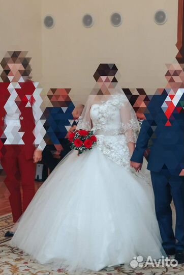 Свадебное платье