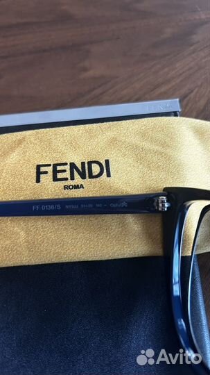 Солнцезащитные очки женские