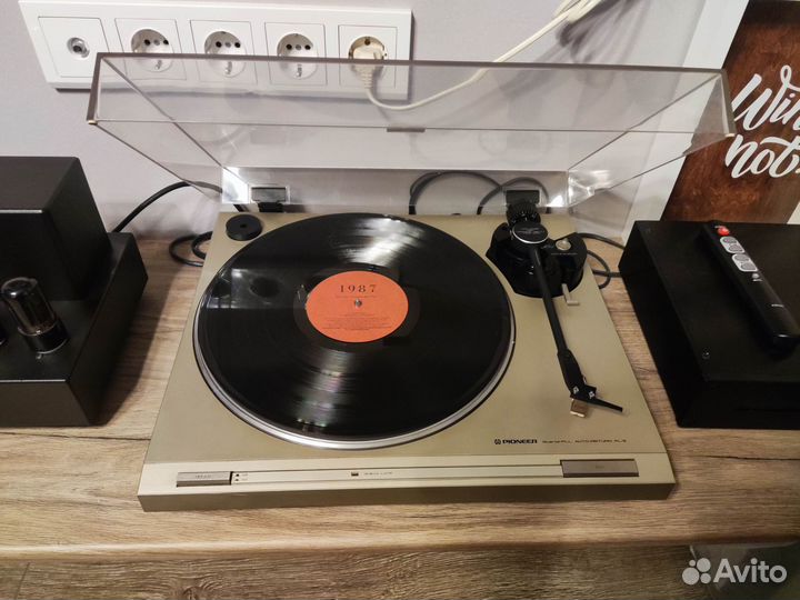 Виниловый проигрыватель Pioneer PL-6